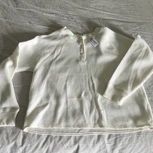 Creamy white waffle raglan top. Old navy. New with tags. Medium. Super soft.